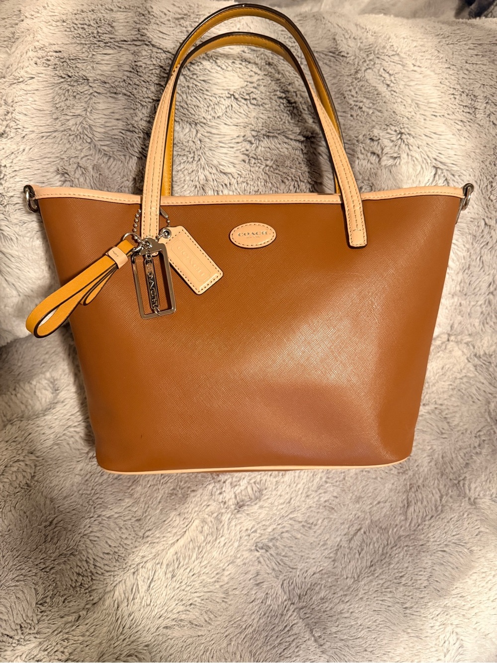 Authentic Coach Metro Tote in British Tan